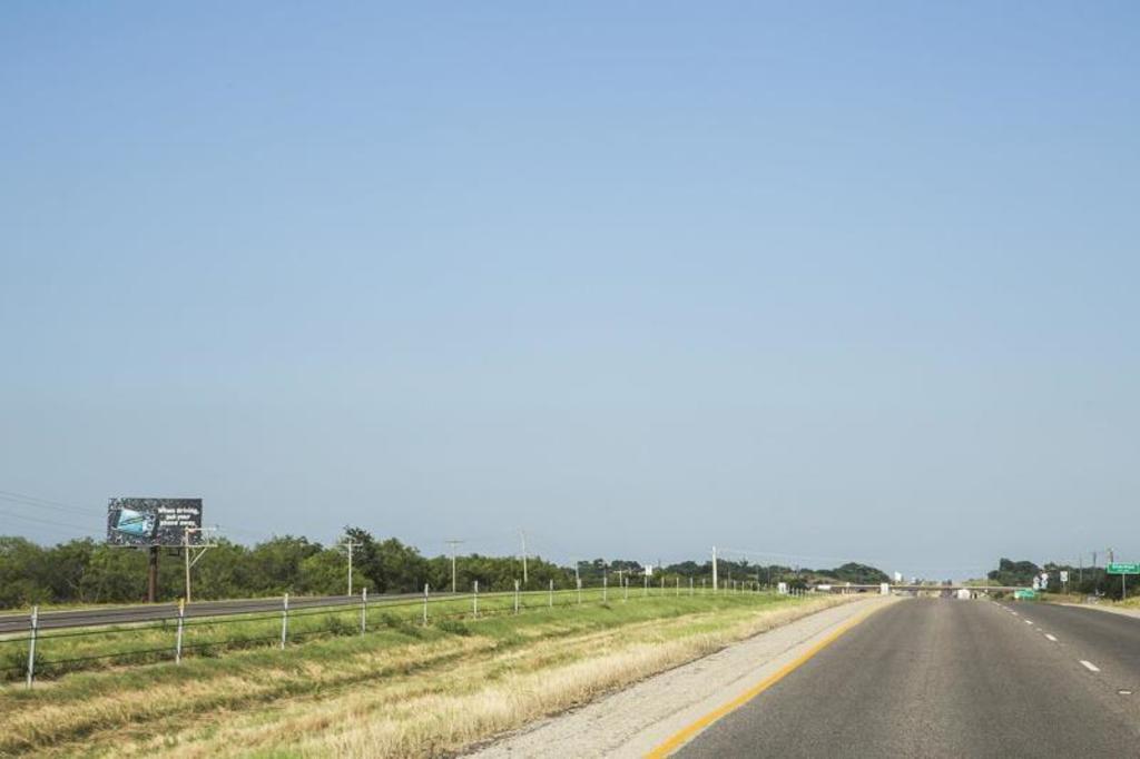 Photo of a billboard in Southmayd