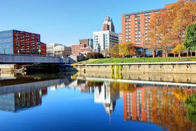 Lansing Michigan taxi ads
