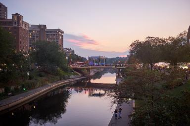 Independence Missouri movie theater ads